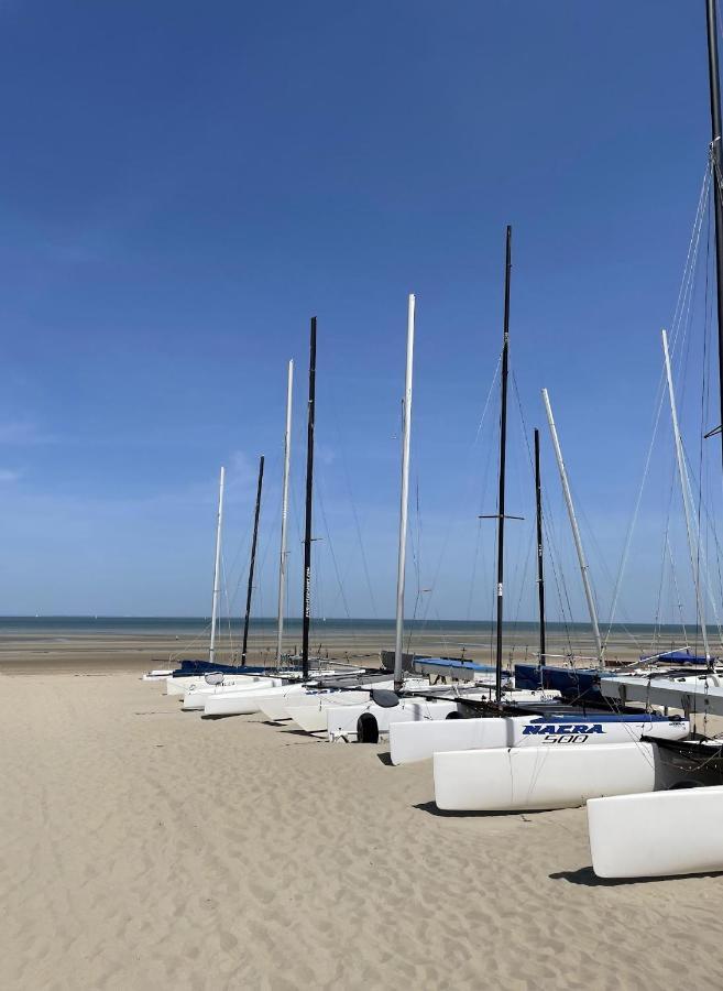 Moderne Studio Aan Het Strand In Oostduinkerke-Bad 코크시데 외부 사진